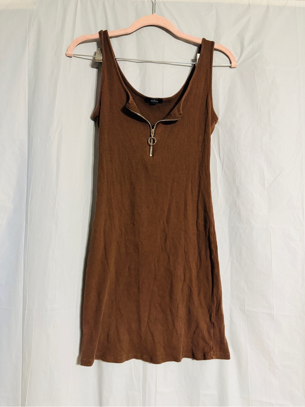 Ambiance Brown Ribbed Mini Dress Size L O-Ring Zip Front Y2K Sleeveless